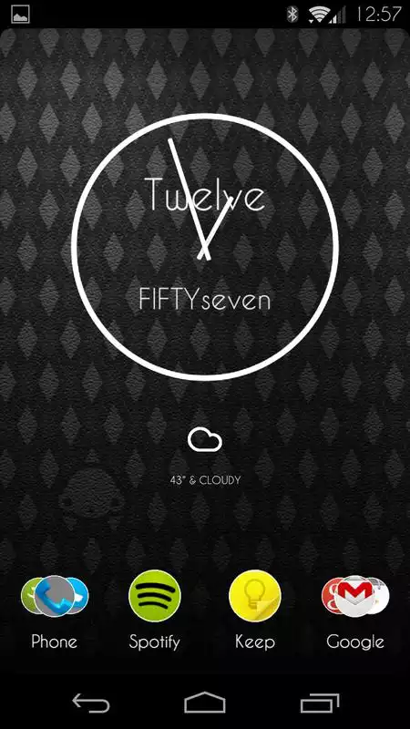 Play Clean Circle Icons w/outline
