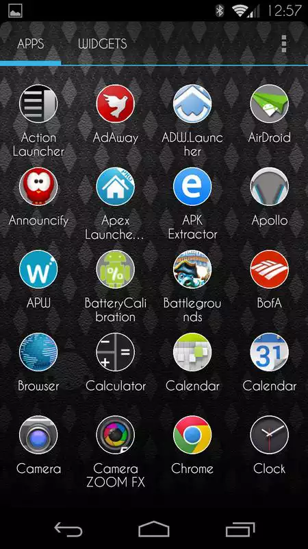 Play Clean Circle Icons w/outline