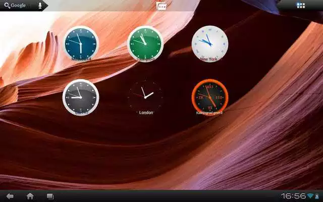 Play Clock Live Wallpaper lite