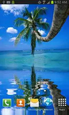 Play Coconut Tree on the Beach LWP