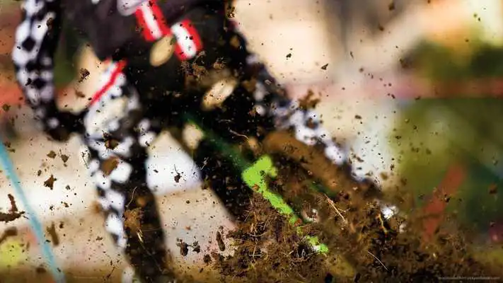 Play Cool Motocross Wallpapers