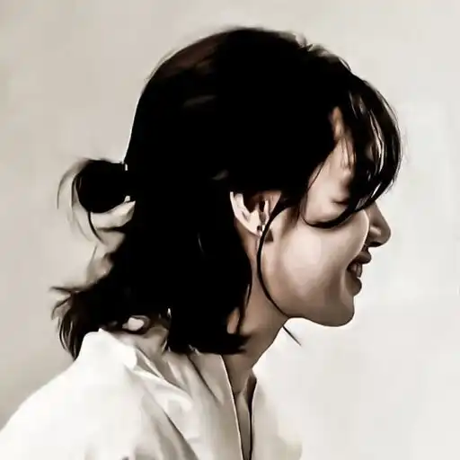 Play Cool Tomboy Wallpaper 4K APK