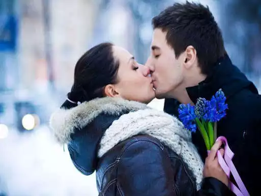 Play Couple Kiss HD Wallpaper 2020 as an online game Couple Kiss HD Wallpaper 2020 with UptoPlay