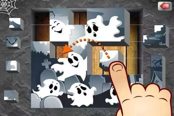 Play Creepy Halloween Kids Puzzle