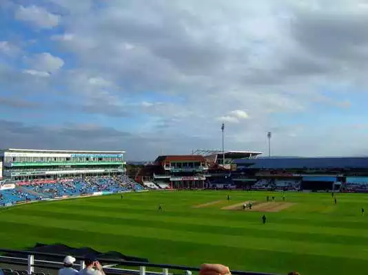Play Cricket Wallpapers HD FREE