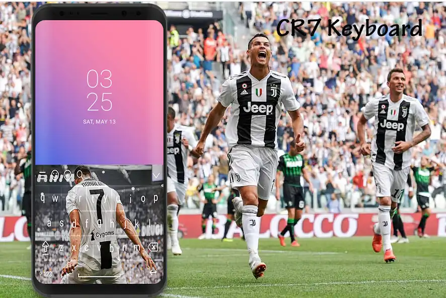 Play Cristiano Ronaldo  CR7 Keyboard Emoji as an online game Cristiano Ronaldo  CR7 Keyboard Emoji with UptoPlay