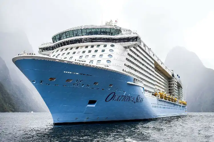 Play Cruise Ship Wallpapers  and enjoy Cruise Ship Wallpapers with UptoPlay