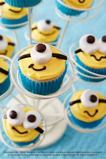 Play Cupcake Decorating as an online game Cupcake Decorating with UptoPlay