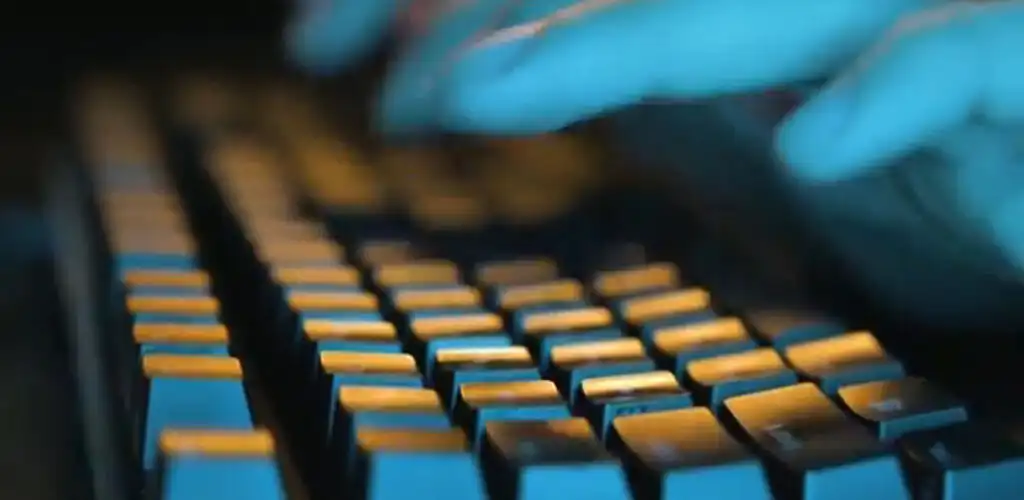 Play Curso de CiberSeguridad as an online game Curso de CiberSeguridad with UptoPlay