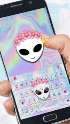 Play Cute Alien Keyboard Theme