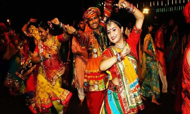 Play Dandiya Raas Ceremony Videos