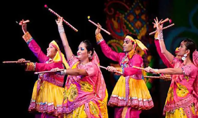 Play Dandiya Raas Ceremony Videos