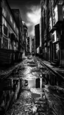 Play dark city scene live wallpaper