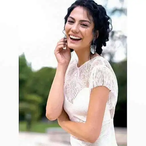 Play Demet Ozdemir wallpapers  and enjoy Demet Ozdemir wallpapers with UptoPlay