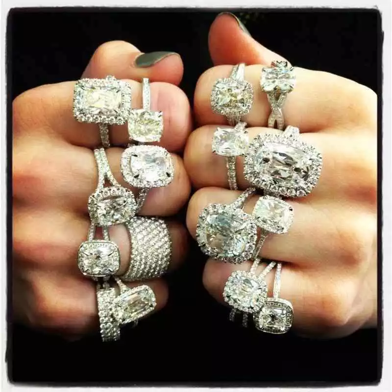 Play Different Styles Of Engagement Rings