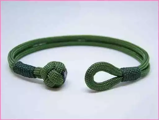 Play DIY Bracelet Ideas  and enjoy DIY Bracelet Ideas with UptoPlay