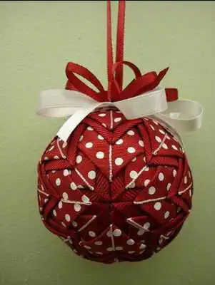 Play DIY Christmas Decoration