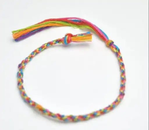 Play DIY easy bracelets as an online game DIY easy bracelets with UptoPlay