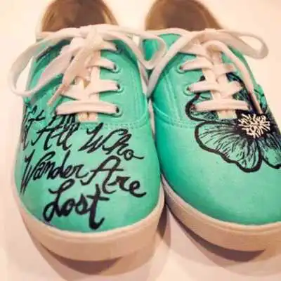 Play DIY painted shoes ideas