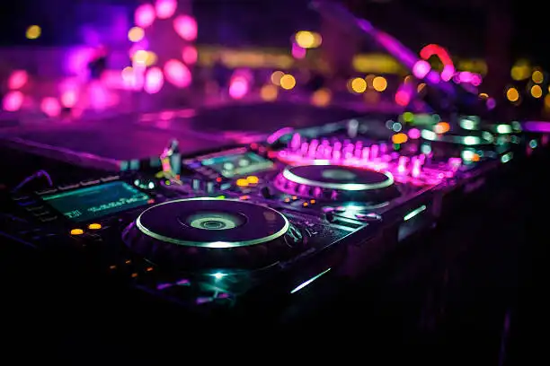 Play Dj Komang Rimex  and enjoy Dj Komang Rimex with UptoPlay