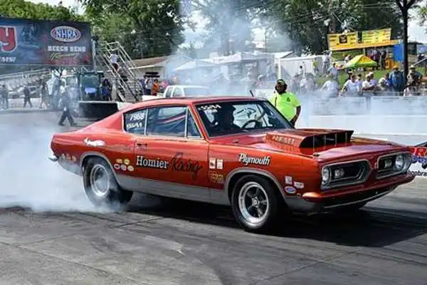 Play Drag racing wallpaper