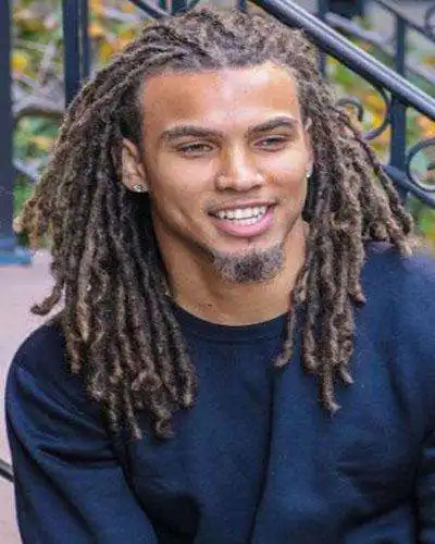 Play Dreadlocks Hairstyles for Men as an online game Dreadlocks Hairstyles for Men with UptoPlay