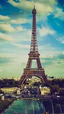 Play Eiffel Theme