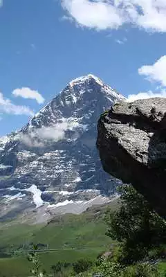 Play Eiger Wallpaper