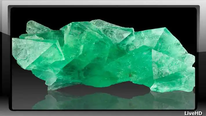 Play Emerald Wallpaper