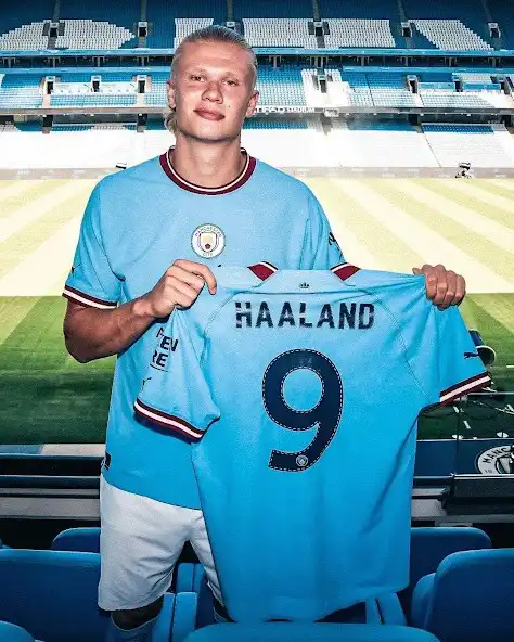 Play Erling Haaland wallpaper HD as an online game Erling Haaland wallpaper HD with UptoPlay