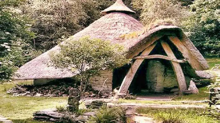 Play Escape Games Jolly-125