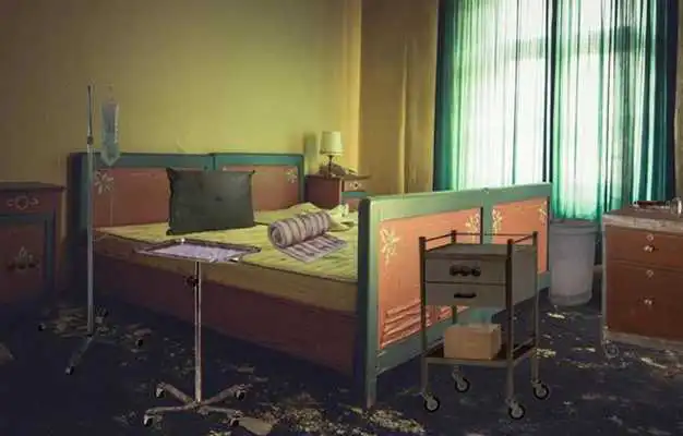 Play Escape Puzzle: Abandoned Hospital