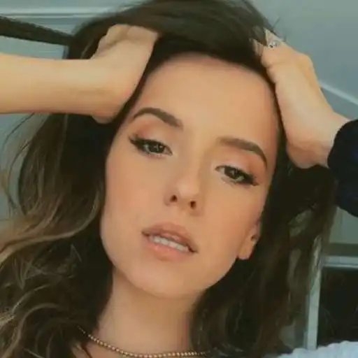 Play Evaluna Montaner Wallpaper APK