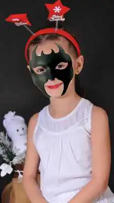 Play Face Masks Photo Editor