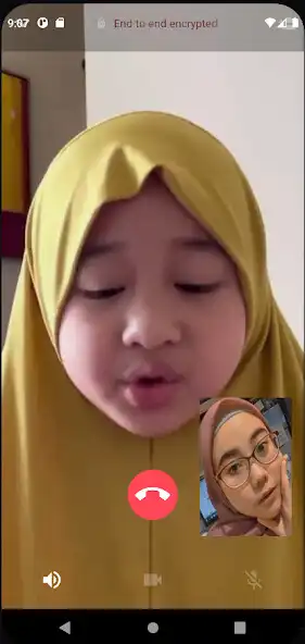 Play Fake Video Call Aishwa Nahla as an online game Fake Video Call Aishwa Nahla with UptoPlay