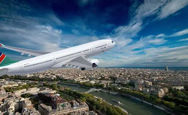 Play Flight Simulator: Fly Plane 3D