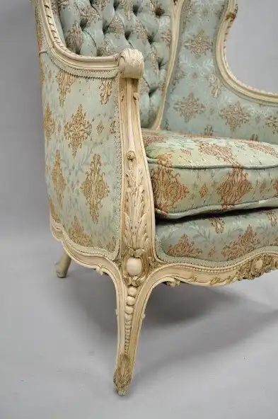 Play French Antiques  and enjoy French Antiques with UptoPlay