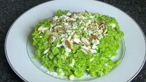 Play Gajar & Locki Ka Halwa English  and enjoy Gajar & Locki Ka Halwa English with UptoPlay