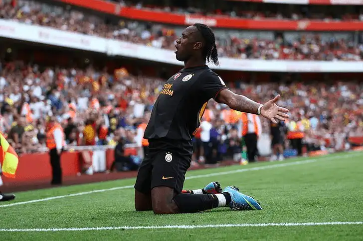 Play Galatasaray Wallpapers, Cimbom  and enjoy Galatasaray Wallpapers, Cimbom with UptoPlay