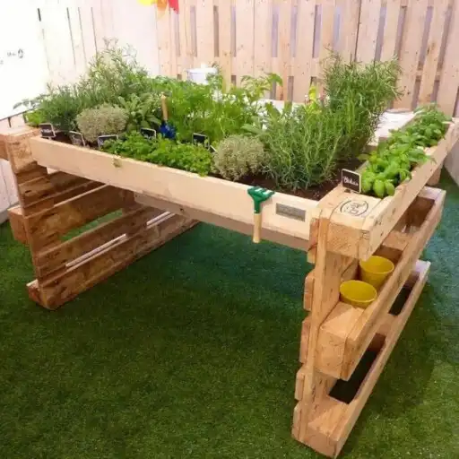 Play Garden Pallet Projects APK