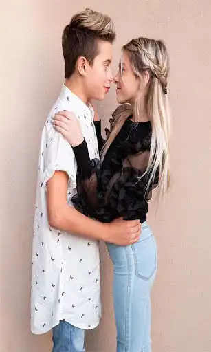 Play Gavin and Coco Quinn Wallpapers HD as an online game Gavin and Coco Quinn Wallpapers HD with UptoPlay