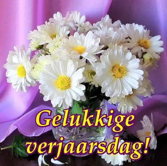 Play Gelukkige verjaarsdag Beelde  and enjoy Gelukkige verjaarsdag Beelde with UptoPlay