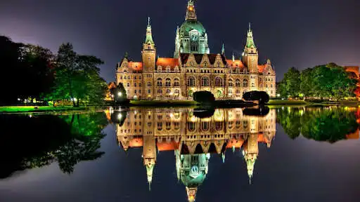 Play German Castle Wallpaper