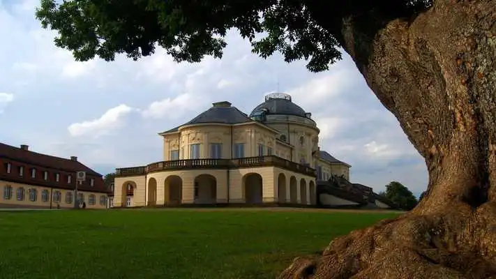 Play German Castle Wallpaper