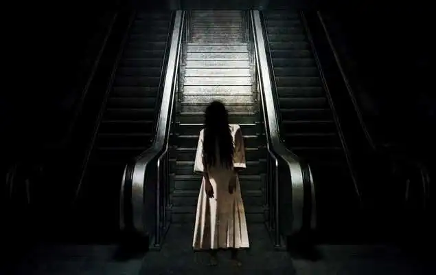 Play Ghost Photo Zone