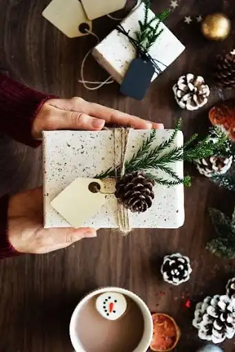 Play Gift Wrapping Ideas  and enjoy Gift Wrapping Ideas with UptoPlay