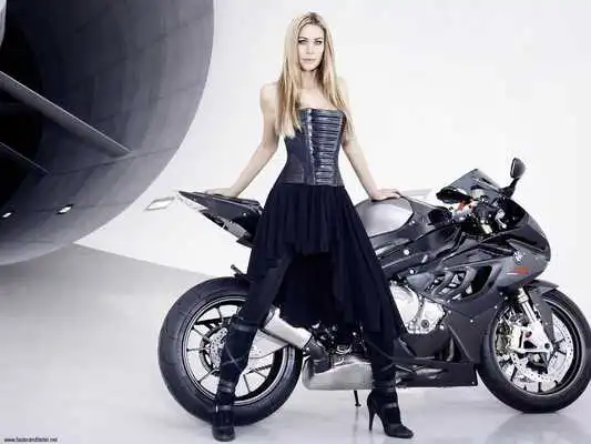 Play Girls Bike Photo Editor