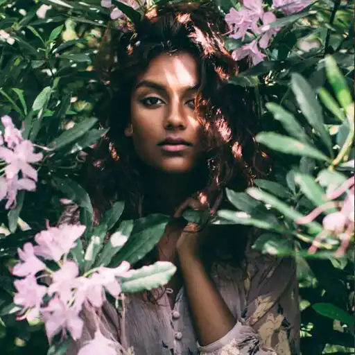 Play Girls Profile Wallpaper APK