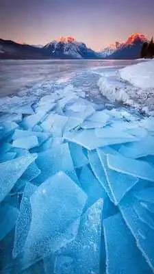 Play Glacier Wallpapers