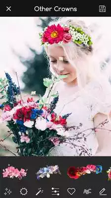 Play Glitter Crown
